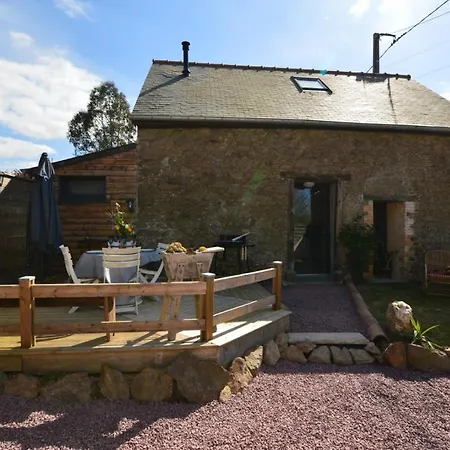 La Porcherie Du Pet En L'air Holiday home *